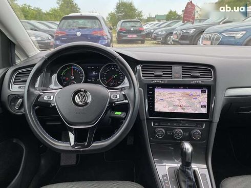 Volkswagen e-Golf 2020 - фото 19