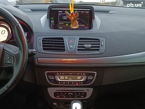 Renault Megane 2015 серый - фото 16