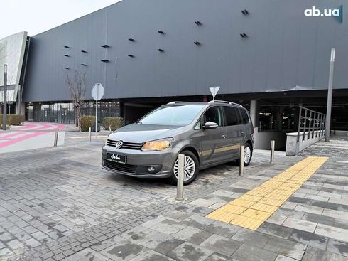 Volkswagen Touran 2015 - фото 8