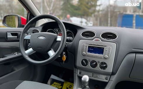 Ford Focus 2010 - фото 17