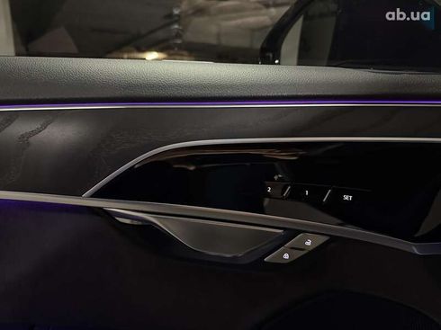Audi A8 2021 - фото 25
