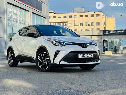 Toyota C-HR 2020 - фото 9