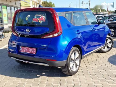 Kia Soul EV 2021 - фото 11