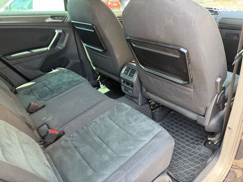 Volkswagen Tiguan 2017 черный - фото 12