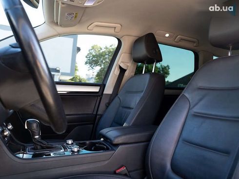 Volkswagen Touareg 2016 - фото 21