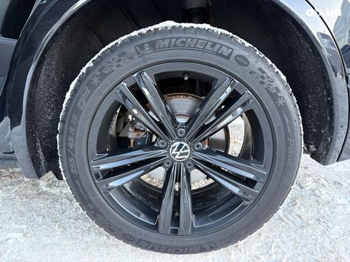 Volkswagen Tiguan 2020 черный - фото 48