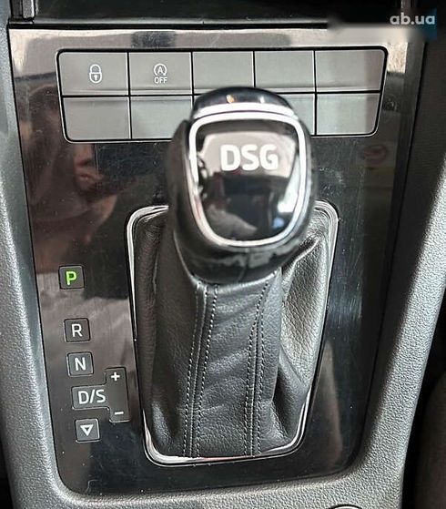 Skoda Octavia 2019 - фото 19