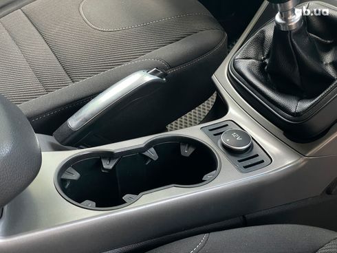 Ford Kuga 2016 белый - фото 31