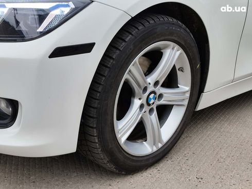 BMW 3 серия 2014 белый - фото 16