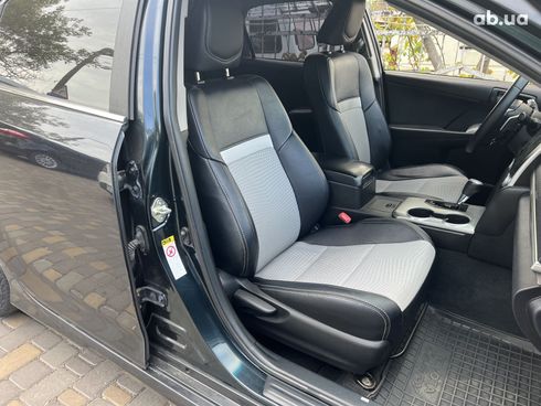 Toyota Camry 2015 серый - фото 7