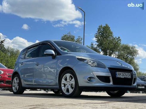 Renault Scenic 2011 - фото 11