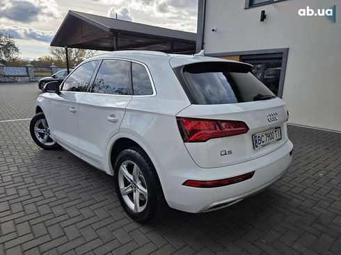 Audi Q5 2017 - фото 25