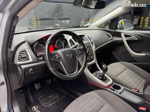 Opel Astra 2013 - фото 9