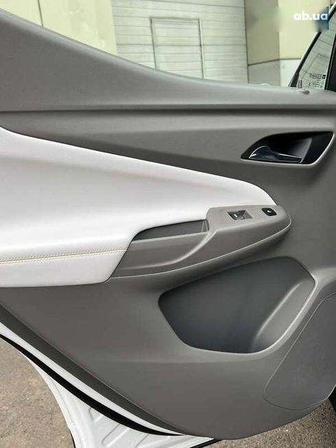 Chevrolet Bolt 2023 - фото 25