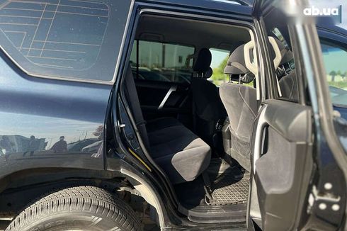 Toyota Land Cruiser Prado 2017 - фото 25