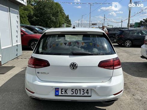 Volkswagen e-Golf 2017 - фото 6