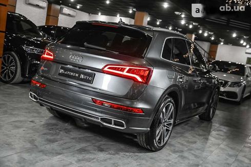 Audi SQ5 2017 - фото 11