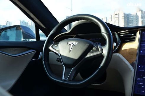 Tesla Model S 2020 - фото 28