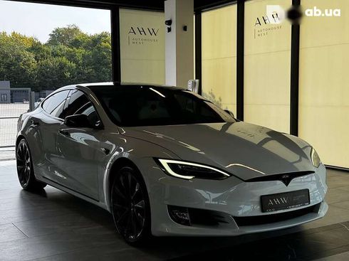 Tesla Model S 2020 - фото 8