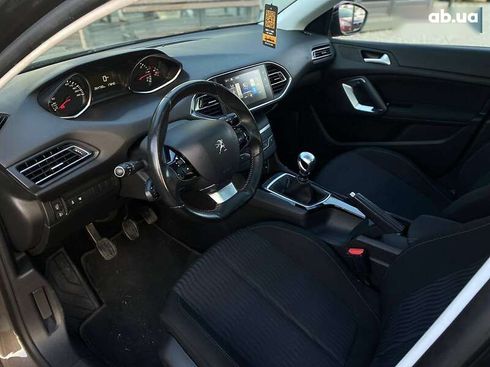 Peugeot 308 2014 - фото 8