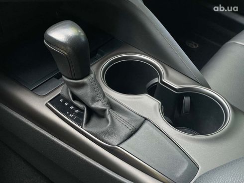 Toyota Camry 2021 синий - фото 20