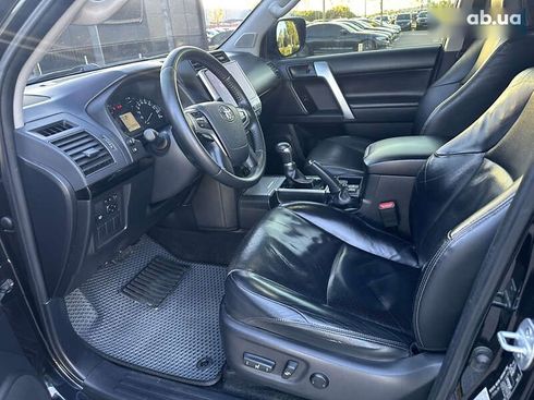 Toyota Land Cruiser Prado 2019 - фото 13