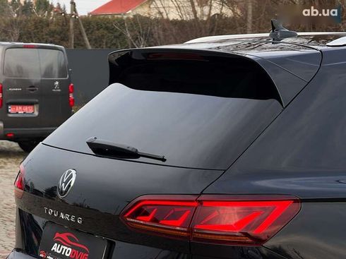 Volkswagen Touareg 2022 - фото 26