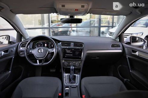 Volkswagen e-Golf 2019 - фото 10