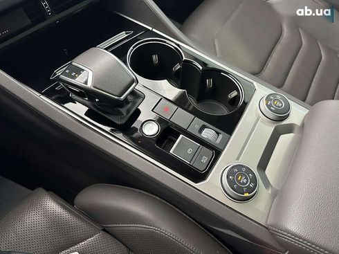 Volkswagen Touareg 2019 - фото 25
