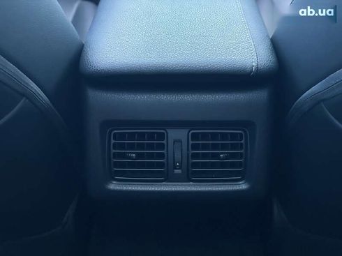 Toyota Camry 2019 - фото 26