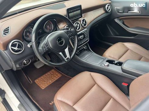 Mercedes-Benz GLA-Класс 2014 - фото 16