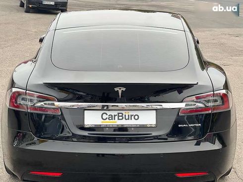 Tesla Model S 2019 - фото 10