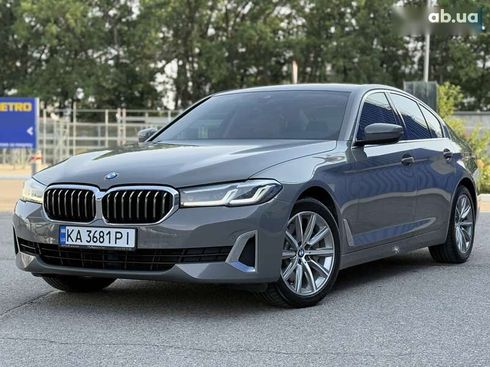 BMW 5 серия 2021 - фото 11