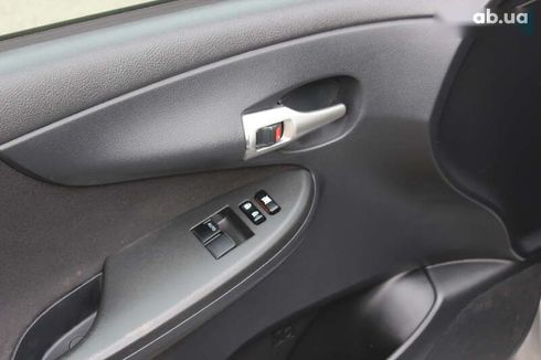 Toyota Corolla 2012 - фото 17