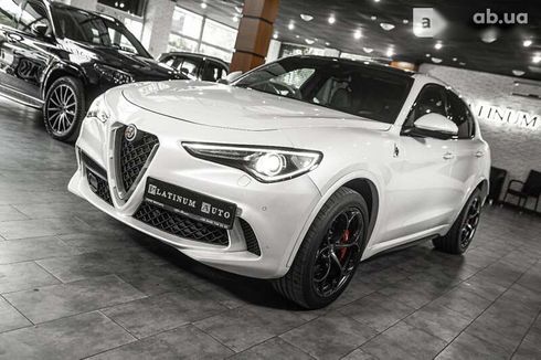 Alfa Romeo Stelvio 2018 - фото 7