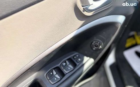 Hyundai Santa Fe 2017 - фото 10