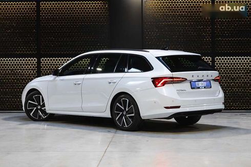 Skoda Octavia 2020 - фото 15