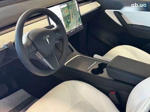 Tesla Model Y 2021 - фото 14