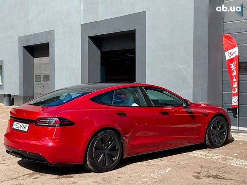 Tesla Model S 2022 - фото 9