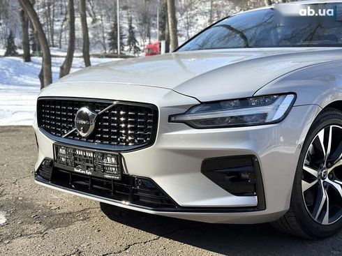 Volvo S60 2023 - фото 21