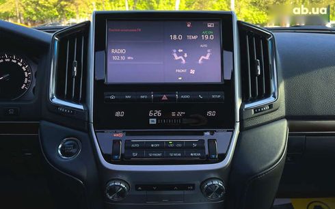 Toyota Land Cruiser 2016 - фото 17