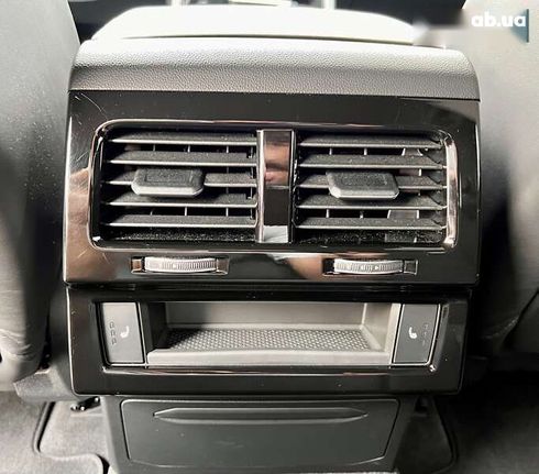 Volkswagen Touareg 2023 - фото 29