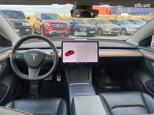 Tesla Model 3 2021 красный - фото 17