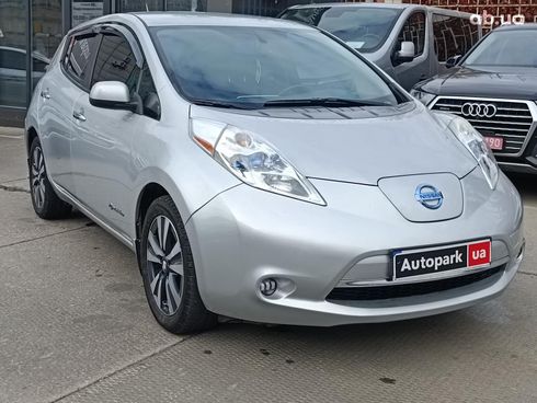 Nissan Leaf 2016 серый - фото 5