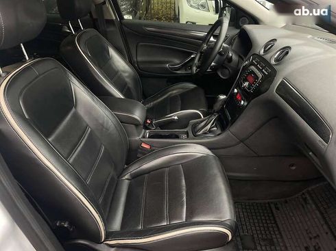 Ford Mondeo 2011 - фото 20