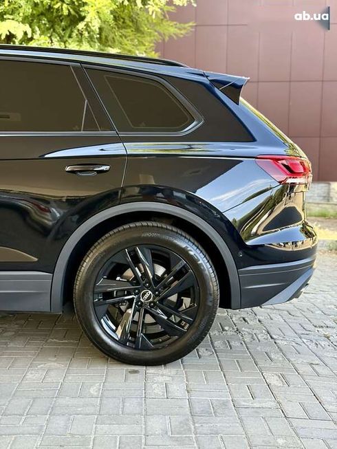 Volkswagen Touareg 2021 - фото 20