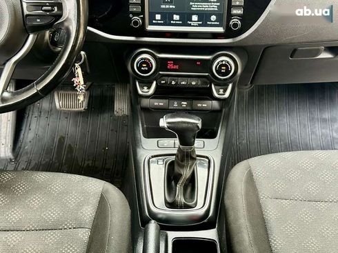 Kia Rio 2018 - фото 24