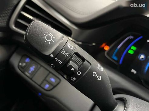 Hyundai Ioniq 2021 - фото 22