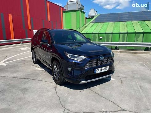 Toyota RAV4 2020 - фото 3