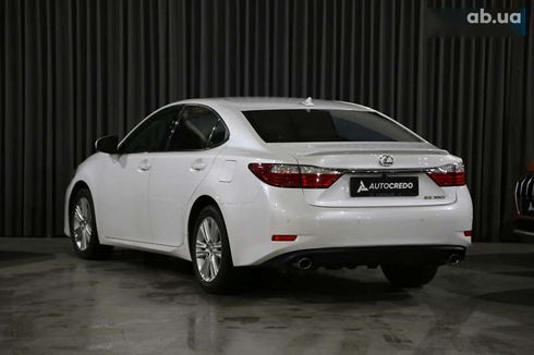 Lexus ES 2014 - фото 6